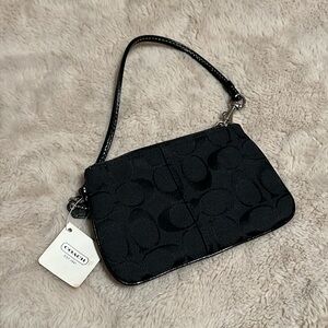 Wristlet